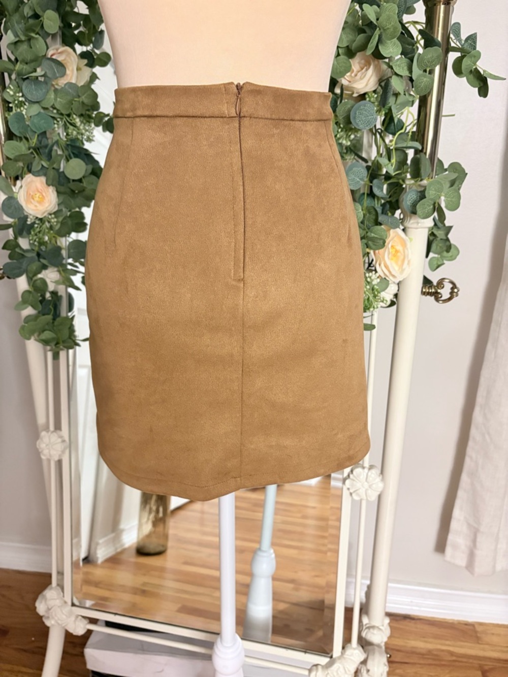Amazon Tan Button-Front Mini Skirt - Picture 3 of 3